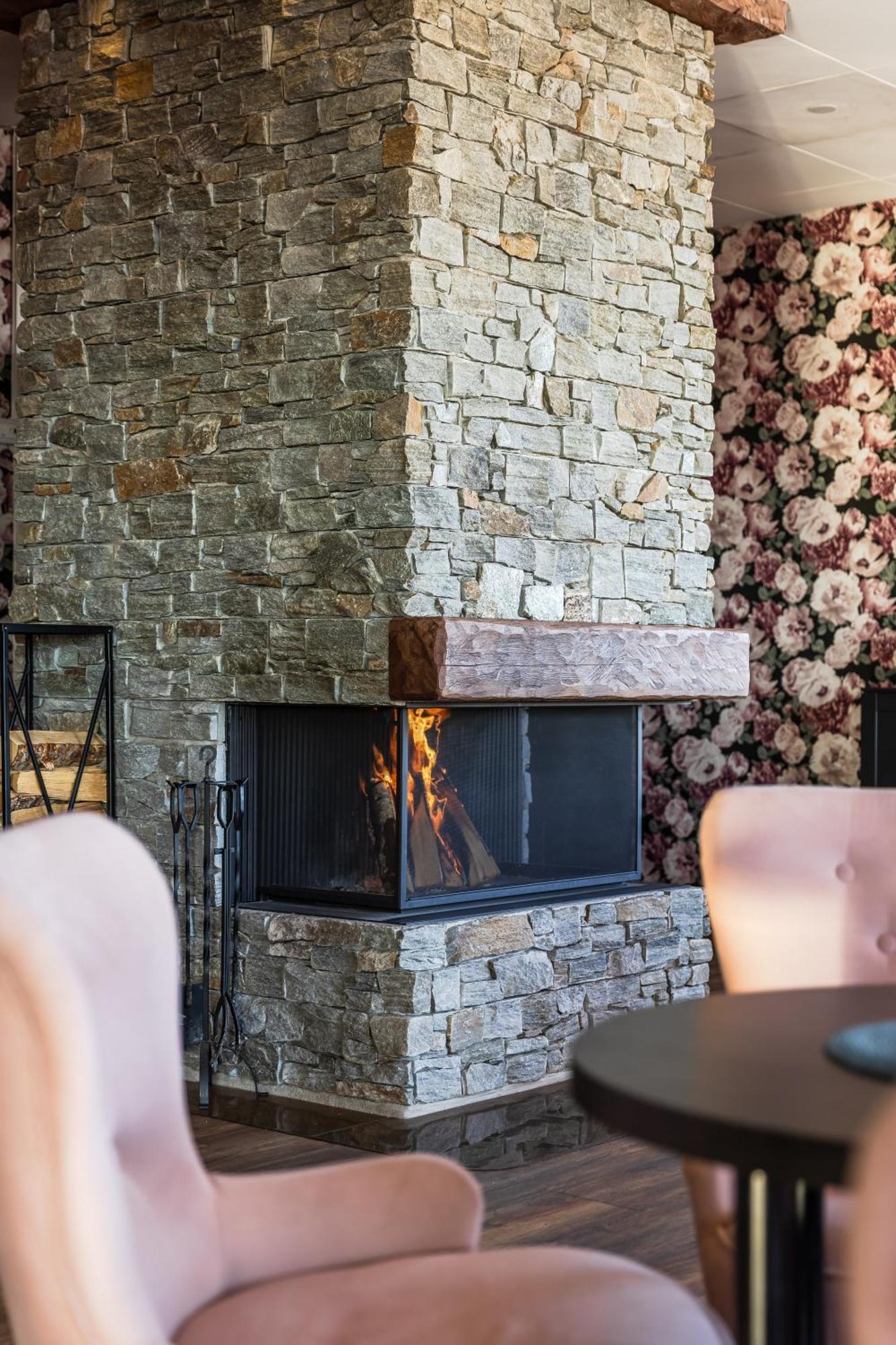 Hotell Kung Goesta By First Mora Zewnętrze zdjęcie