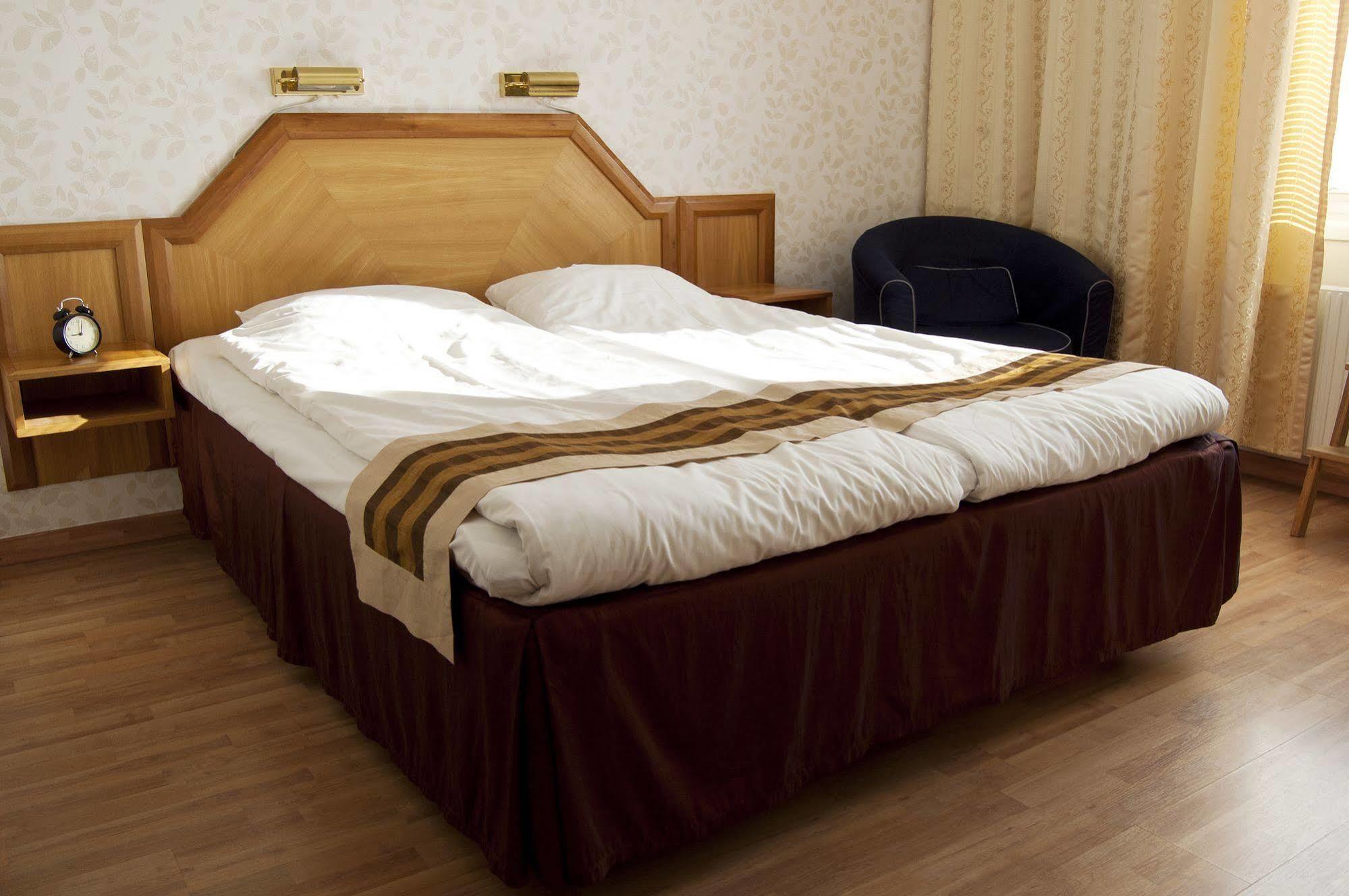 Hotell Kung Goesta By First Mora Zewnętrze zdjęcie
