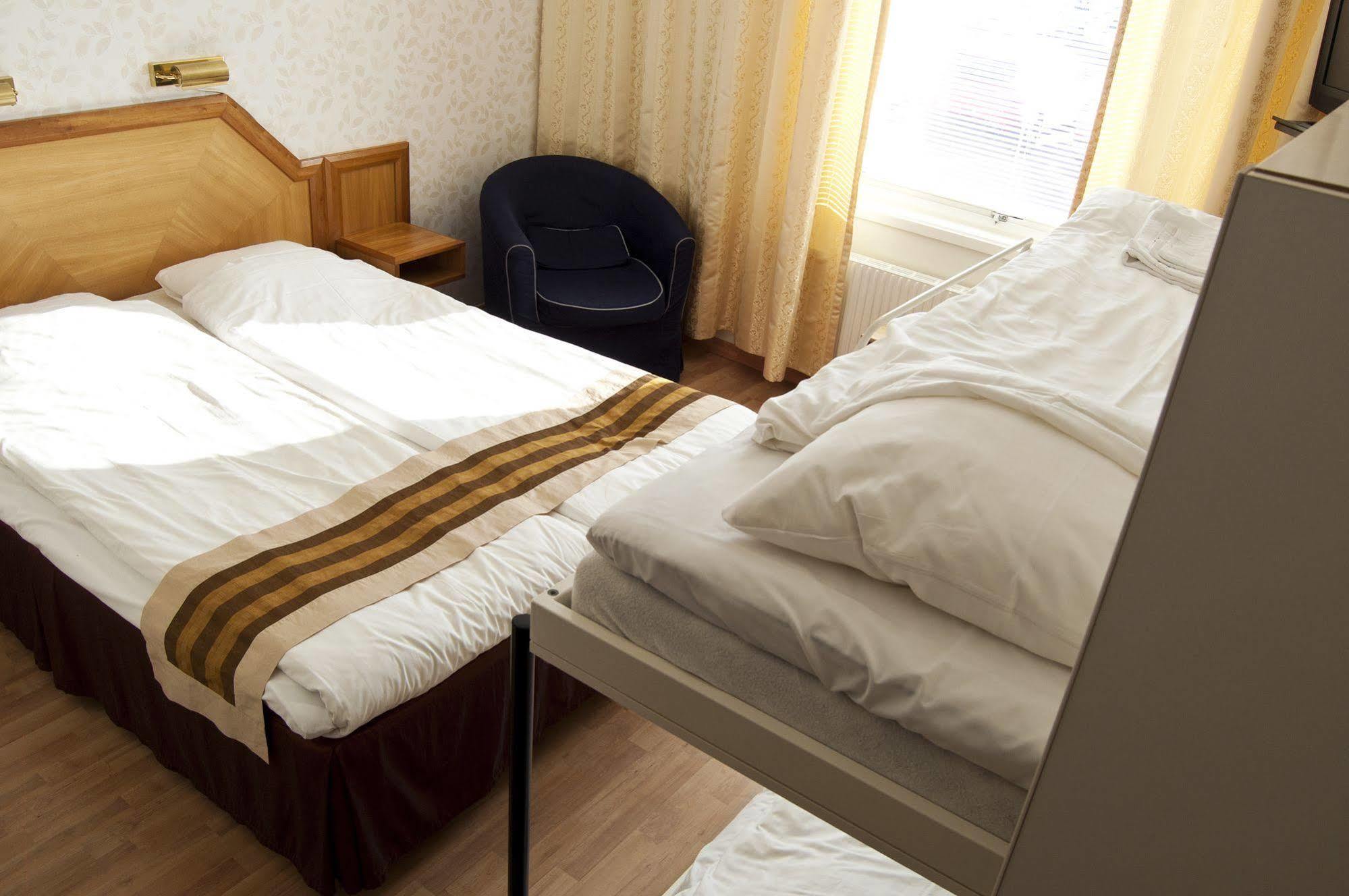 Hotell Kung Goesta By First Mora Zewnętrze zdjęcie